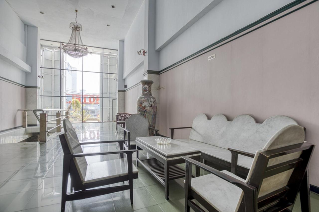 Reddoorz Plus Near Jakarta Kota Station Екстер'єр фото