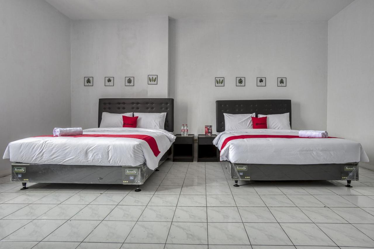 Reddoorz Plus Near Jakarta Kota Station Екстер'єр фото